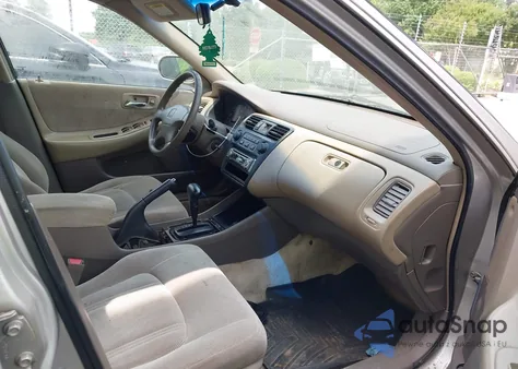 1999 Honda Accord Lx from USA, damaged, VIN 1HGCG6654XA153288